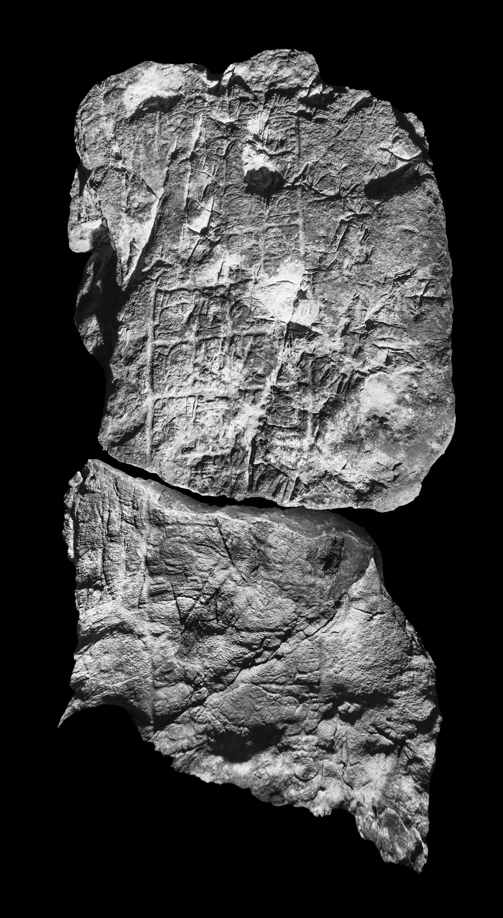 B&W photo of Stela 2